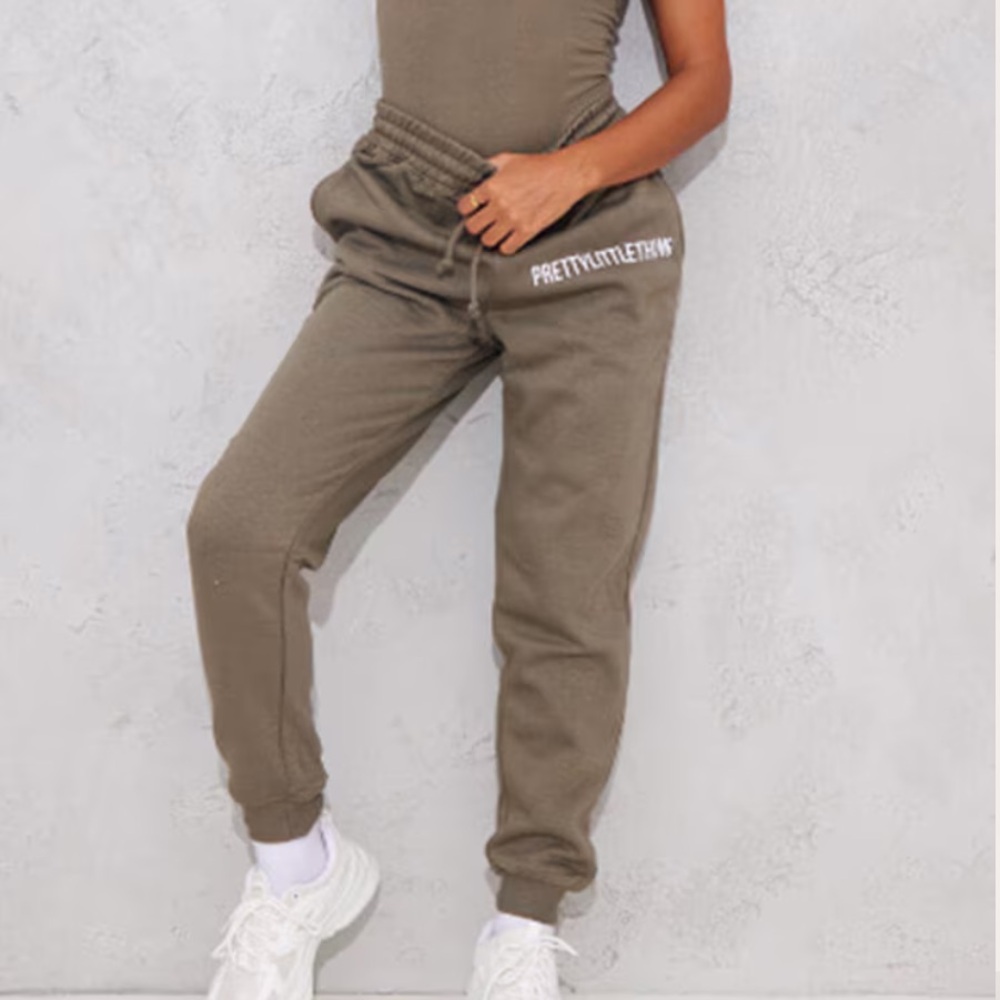 Pretty Little Thing Sweatpants